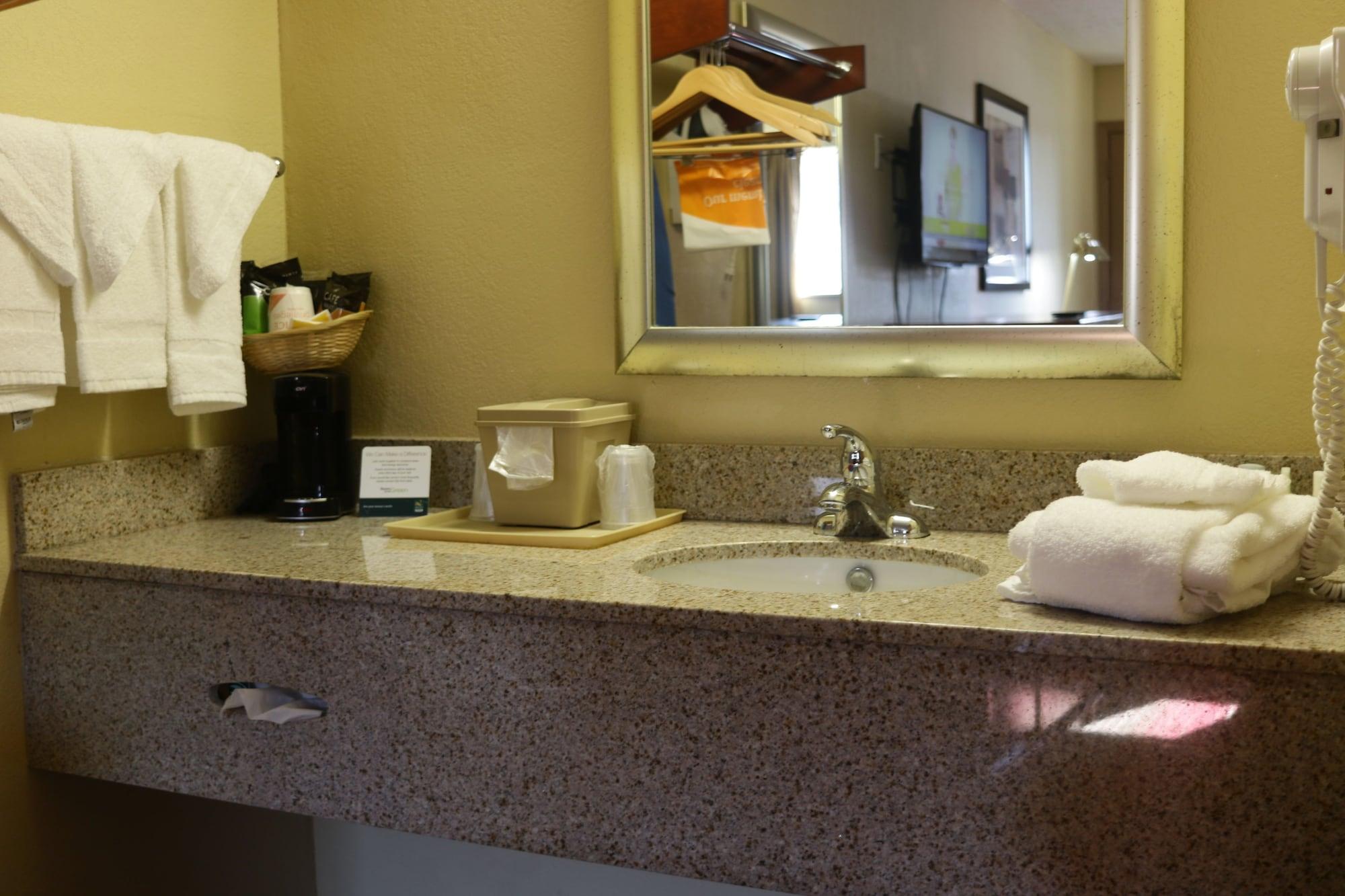 Quality Inn Columbus-East Luaran gambar